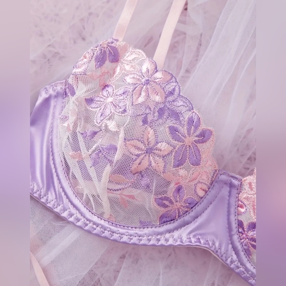 2 For $40 New! Lavender Floral Lace Lingerie Set Size Large NWT - Picture 3 of 6